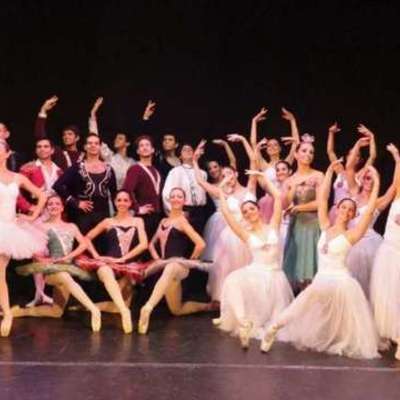 Timeline: HISTORIA DE LA DANZA