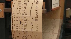 Timeline: PIONEROS DE LA COMPUTACIÓN ATANASOFF Y BERRY Una antigua patente de un dispositivo que mucha gente creyó que era la primera computadora digital electrónica, se invalidó en 1973 por orden de un tribunal federal, y oficialmente se le dio el crédito a John V
