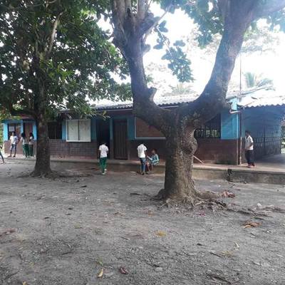 Timeline: Tecnología Educativa en el CER 25 de Agosto