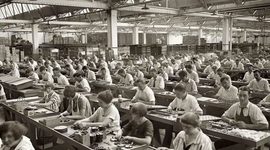 Timeline: REVOLUCIÓN INDUSTRIAL