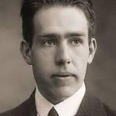 Timeline: Niels Bohr October 7, 1885 - November 18, 1962