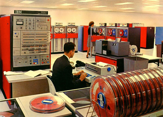 Hycomp 250 Computer La evolución y tendencia de los equipos de cómputo. timeline ...