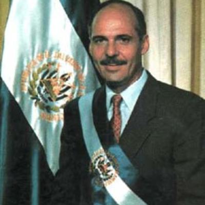 Timeline: Evolucion de los bancos en El Salvador Mario Osorto