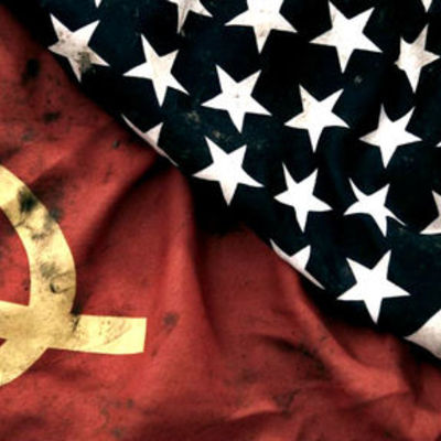 Timeline: Den kolde Krig 1945-1990