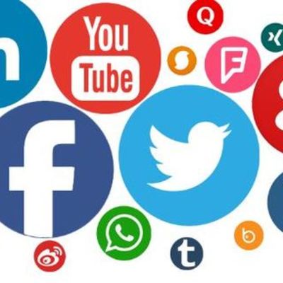 Timeline: LAS REDES SOCIALES EN EL TIEMPO