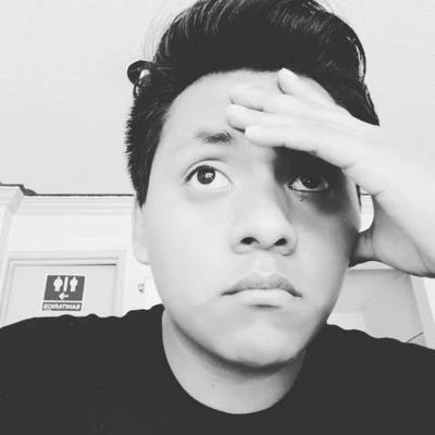 Timeline: LINEA DE VIDA CARLOS MAGDIEL