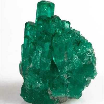 Timeline: Eventos clases en la historia de las esmeraldas durante el siglo XX