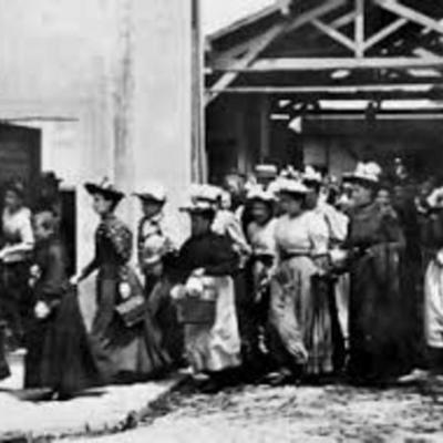 Timeline: EVOLUCIÓN DE LA IMAGEN A LO LARGO DE LA HISTORIA|LAURA GIL CANO