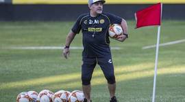 Timeline: HISTORIA DE MARADONA