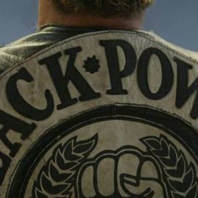 Timeline: Black Music: Cadenes de Ferro i Or