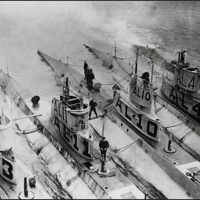 Timeline: Inovaciónes tecnologícas de armas segunda guerra mundial