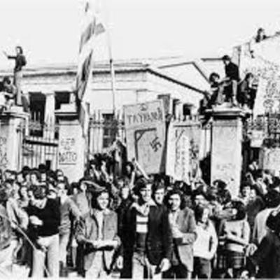 Timeline: ΠΟΛΥΤΕΧΝΕΙΟ