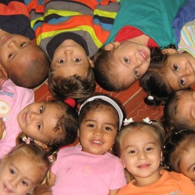 Timeline: Tras los pasos de la infancia y la adolescencia