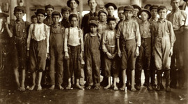 Timeline: TRAS LOS PASOS DE LA INFANCIA Y LA ADOLESCENCIA