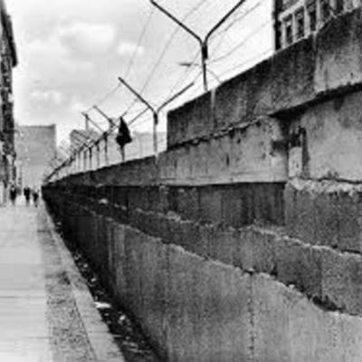 Timeline: Avvenimenti storici dal 1945 ad oggi