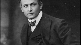 Timeline: Harry Houdini's Life