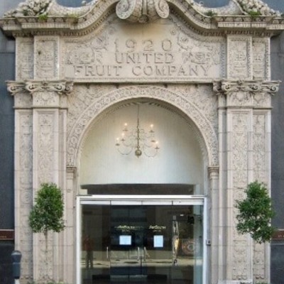 Timeline: UFCO. Se crea el nuevo Código de Trabajo de Guatemala que ya no permitía utilizar las fuerzas militares.