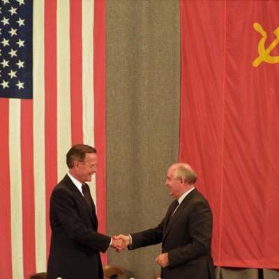 Timeline: Actores, estructura y proceso del orden político internacional contemporáneo