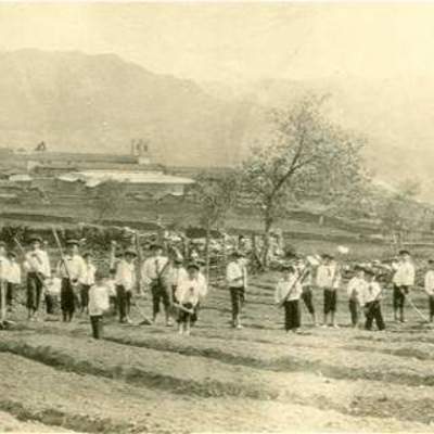 Timeline: Inicios de la educación en Colombia