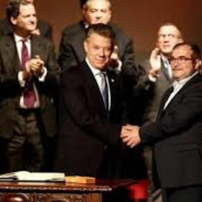 Timeline: Gobiernos de Transicion (2001-2003)