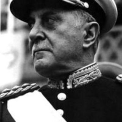 Timeline: ROBERTO EDUARDO VIOLA (1981-1981)