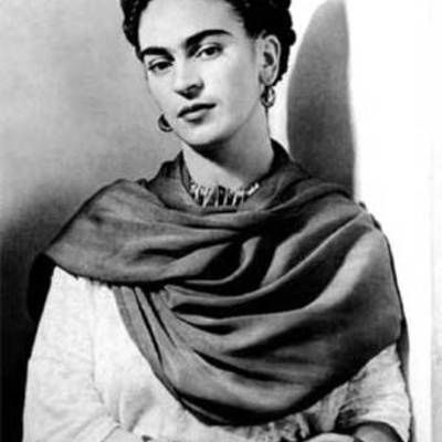 Timeline: Frida Kahlo