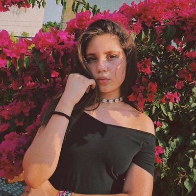 Timeline: Proyecto de Historia Primer periodo Isabella 1ro S14