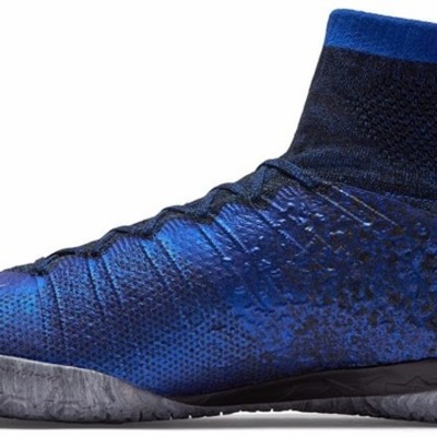 Timeline: evolucion de los zapatillas de futbol