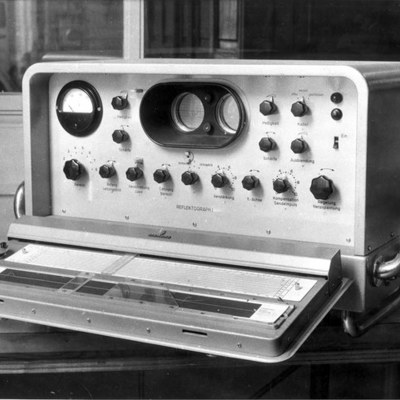 Timeline: HISTORIA DE LAS TELECOMUNICACIONES- KEINER BLANCO