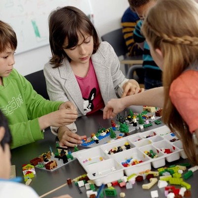 Timeline: Великие изобретения, вошедшие в жизнь детей