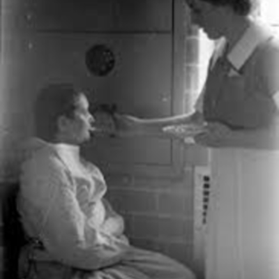 Timeline: historia de enfermería psiquiátrica