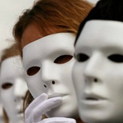 Timeline: Historia de la Hipocrecia