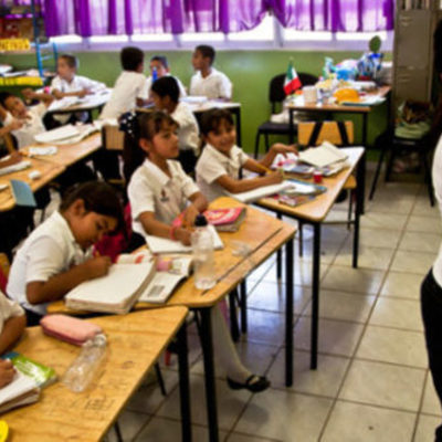 Timeline: La educación y el papel de los docentes en México a lo largo de la historia.