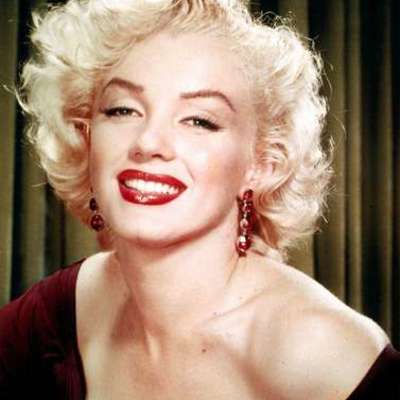 Timeline: Marilyn Monroe