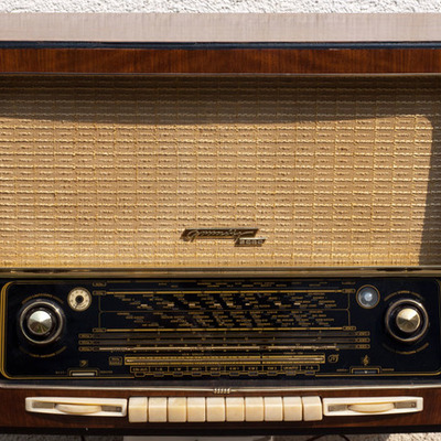 Timeline: radio