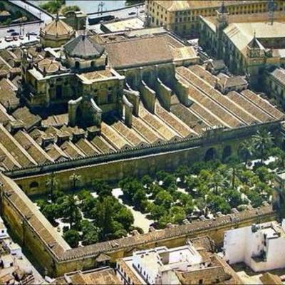 Timeline: La ciudad musulmana: Al-Ándalus