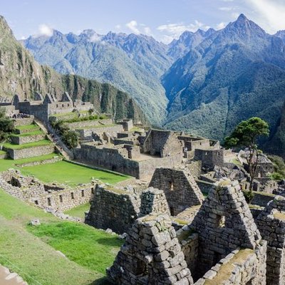 Timeline: PRIMEROS HABITANTES DEL PERÚ
