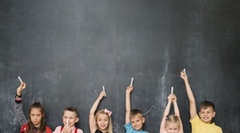 Timeline: " Tras los pasos de la infancia y la adolescencia"