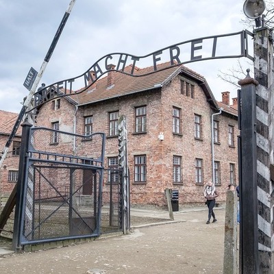 Timeline: Holocaust