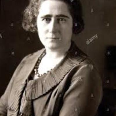 Timeline: CLARA CAMPOAMOR