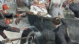 Timeline: De hektiske sommermåneder i 1914