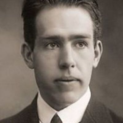 Timeline: Niels Bohr