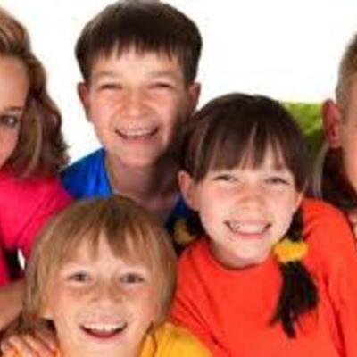 Timeline: HISTORIA DE LA LINEA DE INFANCIA Y LA ADOLESCENCIA