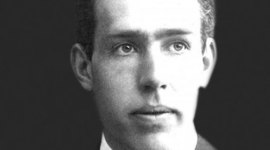 Timeline: Niels Bohr, Born: 10/07/1885 Died: 11/18/1962 - Timeline by Cory Winkeljohn