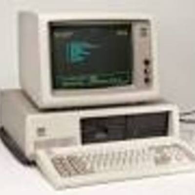 Timeline: COMPUTADORAS 1985