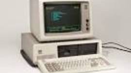 Timeline: COMPUTADORAS 1985