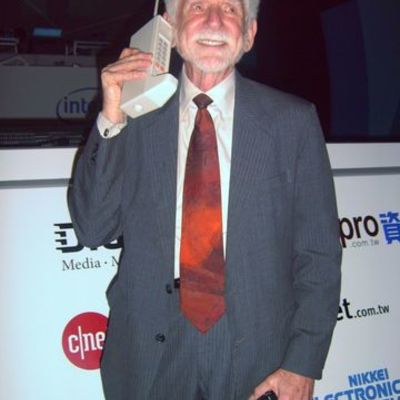 Timeline: producto nuevo- celular (movil)