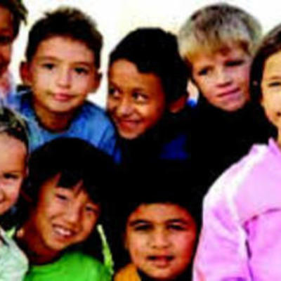 Timeline: TRAS LOS PASOS DE LA INFANCIA Y LA ADOLESCENCIA