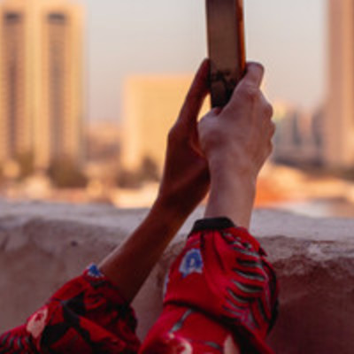 Timeline: Una aplicación es un tipo de programa informático diseñado como herramienta para acceder a un usuario efectuar uno o más tipos de trabajo.