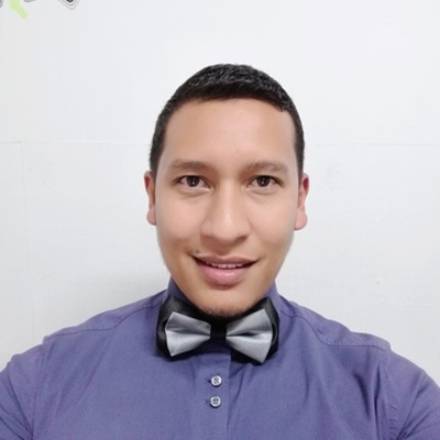 Timeline: Carlos Enríquez: La historia de un Emprendedor